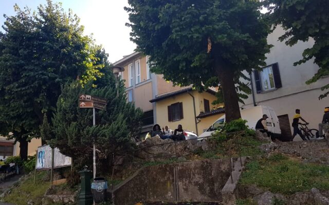 Piazza San Rocco e migranti: esasperare le situazioni e non affrontarle